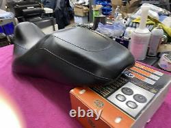08-19 Harley Touring Seat Street Glide Electra Ultra Road Glide King