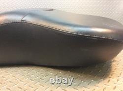08-25 Harley Davidson Touring FLHT Electra Glide Road King Street Glide Seat