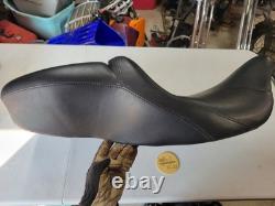 08-25 Harley Davidson Touring Seat 52000033 Electra Glide Road King Street OEM