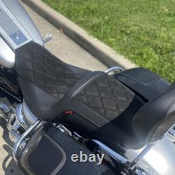 1-Piece Full Set Seat Black For Harley TOURING STREET GLIDE ROAD KING 1997-2007