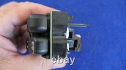Genuine Harley Street Electra Road Glide King Ultra Classic Right Switch 2014-23