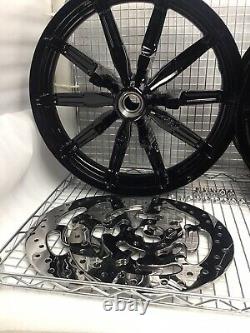 Harley Impeller Front Wheel Gloss Black 2014 Road King Street Glide (exchange)