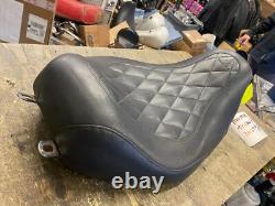 Mustang 76694 Wide Tripper 2008^ Harley Road King Street Glide FLH Bagger solo