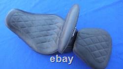 Mustang Wide Tripper Diamond Stitch Seat Harley Street Glide Road King 97-07