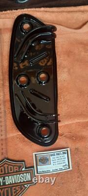 OEM Harley 04-24 Road King/Street Glide Panneau de repose-pieds latéral gauche/droit Swept Wing