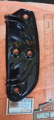 OEM Harley 04-24 Road King/Street Glide Panneau de repose-pieds latéral gauche/droit Swept Wing