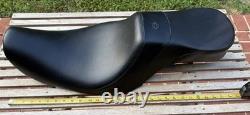 Selle Badlander OEM Harley Davidson Touring 1997-2007 Road King Street Glide